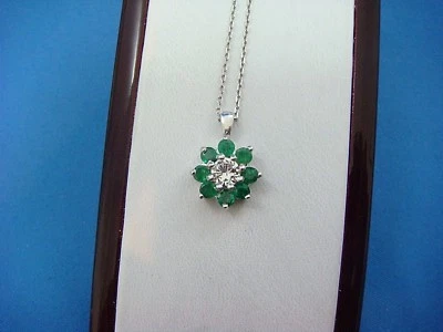 COLGANTE ORO BLANCO 14K ESPECTACULAR DISEÑO FLOR 1,20 CT ESMERALDAS Y DIAMANTES Foto 1 de 4