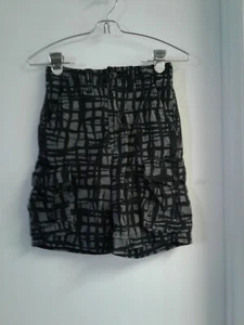 SK2 Apparel Boys Shorts Black Grey Check Plaid Pockets Size 10 - Picture 1 of 6