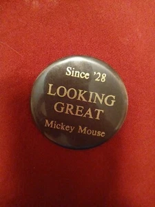 Vintage Mickey Mouse Looking Great Since '28 Pinback Button In Black And Gold - Picture 1 of 3