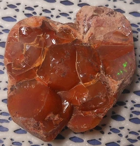 Mexikanischer Feueropal Drusy Cluster Präparat 48,88ct auf natürlichem Wirtsgestein Edelstein - Bild 1 von 16