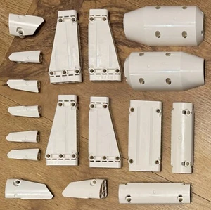 Lego Technic Steine 17x weiße noppenlose Platten Verkleidungen Muscheln - AUSVERKAUF - NEU - Bild 1 von 5