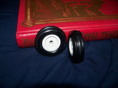 零件,福特 TW25 前轮,1/16,比例模型,很好,塑料轮辋,定制 — 第 1/2 张图片