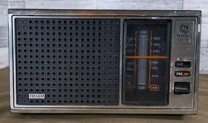 Radio AM/FM de colección GE General Electric acabado de grano de nogal #7-4115B probado - Imagen 1 de 6