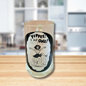 Vintage KFC Colonel Sanders Home of The Arctic Yellowknife NWT Collectible Glass - Imagen 1 de 2