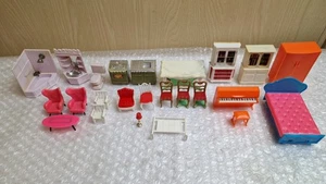 Muebles vintage para casa de muñecas con caja azul - Imagen 1 de 5