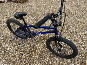 Mongoose Legion L80 BMX In Blue in Excellent Condition - Picture 1 of 5