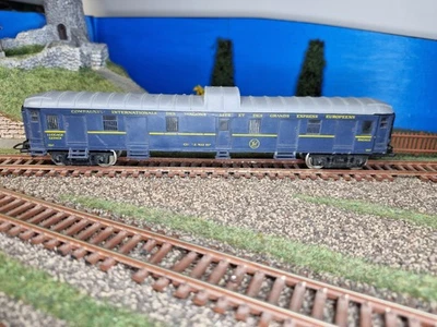 Voiture Voyageurs Fourgon Fin De Convoi Feux Rouge Éclairés Ciwl SNCF Jouef ho - Photo 1/4