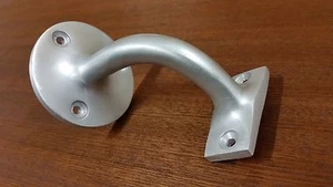 SAA 2.5" HANDRAIL BRACKET - Picture 1 of 2