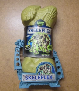 Skeleflex Flexible Dinosaur Bones Building Construction Set TRICERATOPS 33 pcs - Picture 1 of 5
