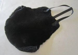 Sheepskin Seat Saver For Western or Horned saddles in Black AUSTRALIAN MADE - Photo 1/4