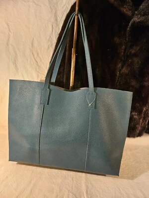 Macy's Dark Teal 人造皮革双手柄大号手提包 — 第 1/4 张图片