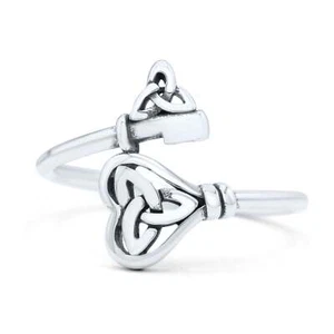Triquetra Liebesschlüssel keltischer Knoten Herzform Neigung oxidiertes Band Daumenring - Bild 1 von 7