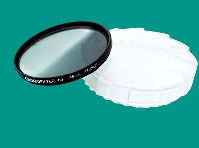 France Made 58mm Cromofilter E2 Glass Lens Filter - Image 1 of 4