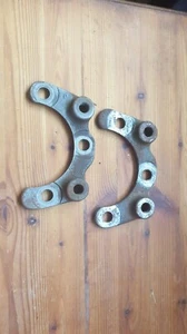 Jaguar E Type S2 Rear Brake Caliper Mount Brackets - Picture 1 of 2