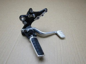 Triumph Bonneville Street Twin 2020 1,472 miles right riders footrest (10528) - Picture 1 of 6