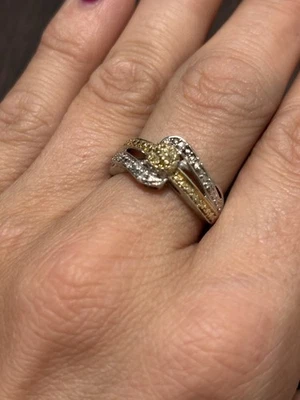 Anillo de diamantes amarillos y plata de ley 925, talla 8 Foto 1 de 4