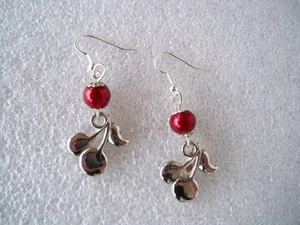 ORECCHINI PENDENTE CHARM CILIEGIE CHERRY EARRINGS - Picture 1 of 1