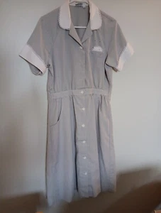 UNIFORME DA CAMERIERA VINTAGE ANGELICA DINER GESSATA CON BOTTONI DONNA MED. GRIGIO BIANCO - Foto 1 di 24