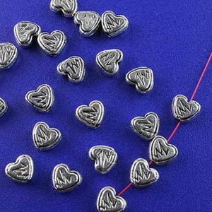 30pcs Tibetan silver love heart spacer beads h2704 - Picture 1 of 1