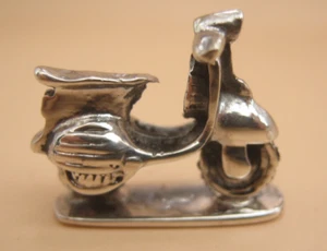 Unusual Solid Silver 925 Miniature Study Of A Vespa Moped / Scooter - Bild 1 von 8