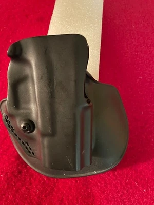SafariLand Holster Right Hand 5198-183 Open Top Black Concealment - Glock 22/16 - Image 1 of 4