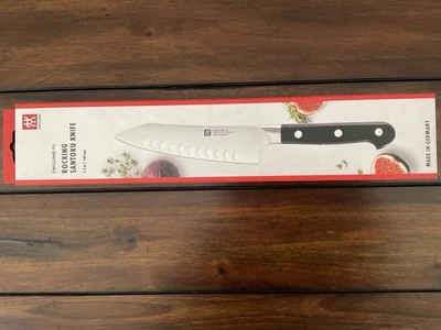 "Cuchillo mecedor Santoku Zwilling Pro 5,5"" 38428-143" Foto 1 de 3