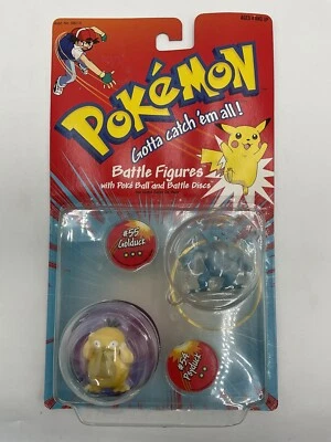 Psyduck and Golduck 1999 Hasbro Pokémon Battle Figures - Imagem 1 de 2