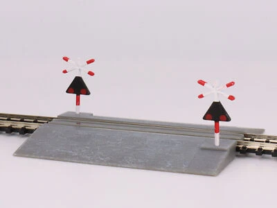 DeAgostini 009 - Bahnübergang unbeschrankt mit zwei Andreaskreuzen - Spur N