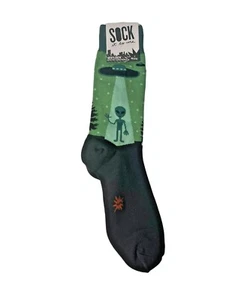 Sock It To Me, I Believe, Men's Crew Alien Socks, Novelty new with tags - Picture 1 of 2