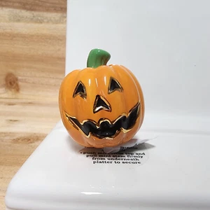 Nora Fleming Mini Carved Cutie Halloween Jack-o'-lantern A216 Platter Charm NWT - Bild 1 von 5