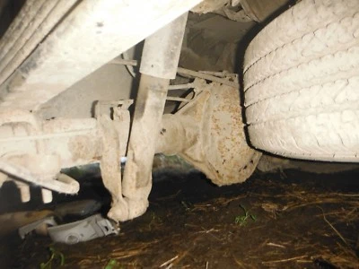 2000 - 07 Chevy 2500 Suburban rear axle assembly disc brake GT4 3.73 G80 POSI Foto 1 de 4