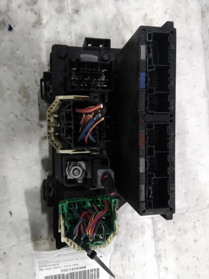 Módulo de potencia integrado usado se adapta a: Jeep Compass 2015 control de carrocería BCM junto a ba Foto 1 de 4