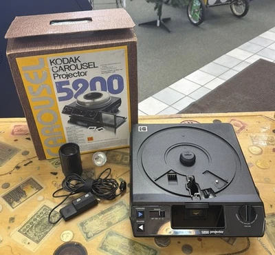 Kodak Carousel 5200 Slide Projector Unit Only - w/ Remote & Power Cord - Image 1 of 4