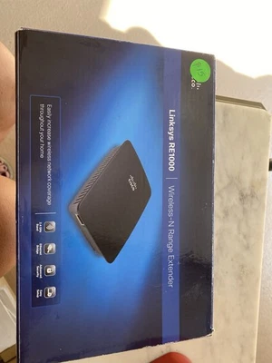 CISCO RE1000 Wireless Range Extender - Image 1 of 4