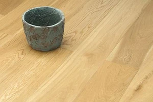 Engineered Oak Brushed & UV Oiled wood floor 1860x189x15/4mm EO1511C Sample - Picture 1 of 4