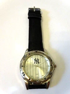 Vintage MLB New York Yankees NY Logo MLBP Baseball Herren Quarzuhr JAPAN MOVT - Bild 1 von 12