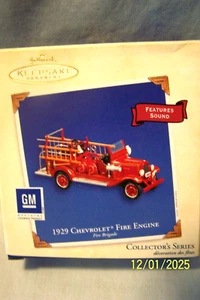 HALLMARK ORNAMENT  1929 CHEVROLET FIRE ENGINE YEAR 2003 - Picture 1 of 2