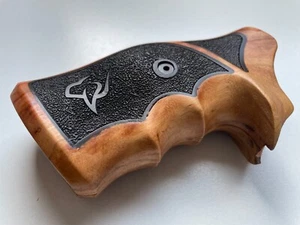 New Premium Two tone wood Grips for Taurus Medium/Large (1980s) .357 M44 Square - Picture 1 of 6