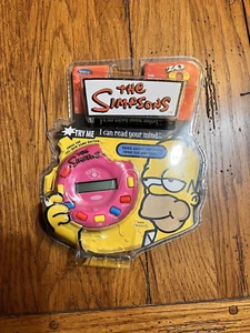 NEW 2008 SIMPSONS DOUGHNUT TRIVIA HAND HELD 20Q GAME RADICA MATTEL - Picture 1 of 10