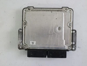 Motorsteuergerät Ford FOCUS 3 0281033084 BOSCH 1.5 88 KW 120 PS Diesel 12-2015 - Picture 1 of 3