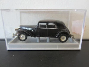 BREKINA 27500 CITROEN TRACTION in BLACK - model is PLASTIC - HO or 1:87 scale - Picture 1 of 4