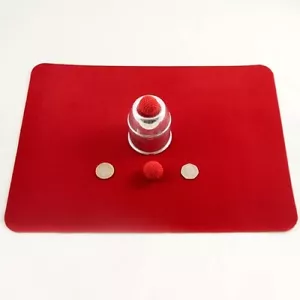 Close up Mat for Magic by Uday! Red 12.5"x17" - Picture 1 of 1