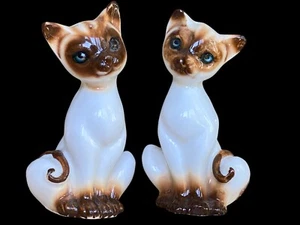 Bone China Siamese Cat Salt Pepper Shaker Vintage Toaki Kitty Blue Eyes 2.3/8" - Picture 1 of 12