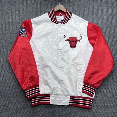 Chaqueta de satén vintage Starter Chicago Bulls XL RARA para hombre blanca con logotipo abotonado Foto 1 de 4