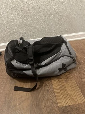 Mochila/bolsa de viagem Under Armor Sports 1361225. Cinza e preto. - Imagem 1 de 4