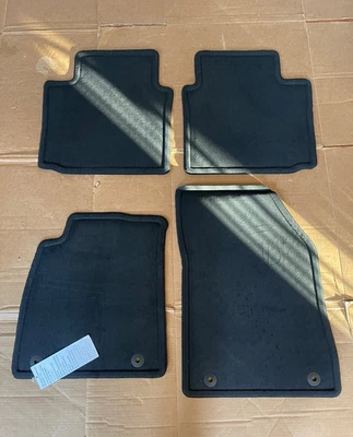 Chevrolet Impala 2014-2020 alfombrilla alfombrilla juego de 4 piezas negro fabricante de equipos originales chevy Foto 1 de 4