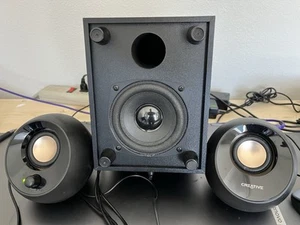 Creative Pebble Plus 2.1 USB-Powered 16 W Peak Desktop Speakers Subwoofer MF0480 - Zdjęcie 1 z 3