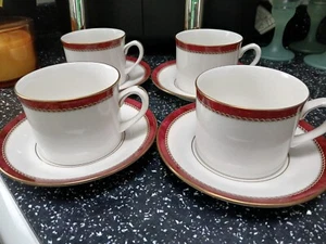 TAZAS DE TÉ Y PLATILLOS ROYAL WORCESTER MEDICI RUBÍ (ROJO) X 4 - Imagen 1 de 3