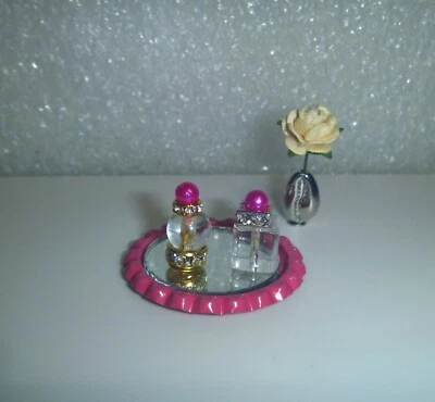 Mini juego de tocador de perfume con cuentas/espejo para Barbie, casa de muñecas o curiosidades~*~tono rosa Foto 1 de 4