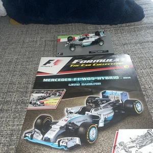 PANINI F1 SERIES - 2014 MERCEDES W05 - LEWIS HAMILTON - 1/43 scale model car #3 - Picture 1 of 3